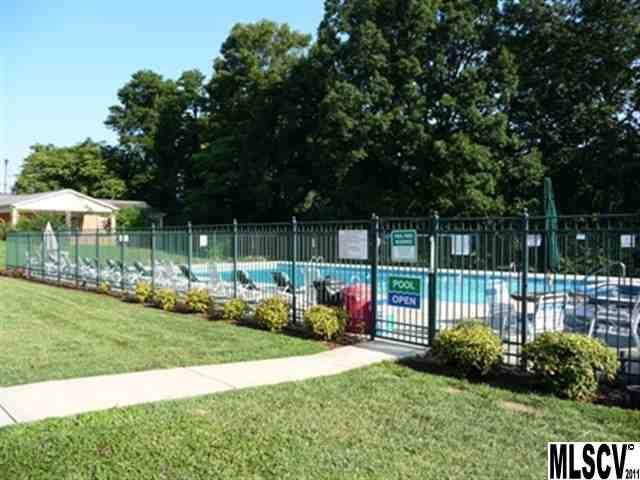 1330 5th St NE #92, Hickory, NC 28601