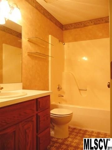 1330 5th St NE #92, Hickory, NC 28601