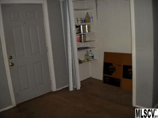 210 W 27th St, Newton, NC 28658