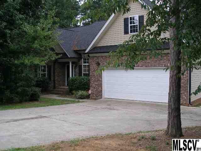7490 Pine Ridge Dr, Denver, NC 28037