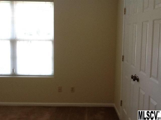 102 Brandywine Dr #Y2, Conover, NC 28613