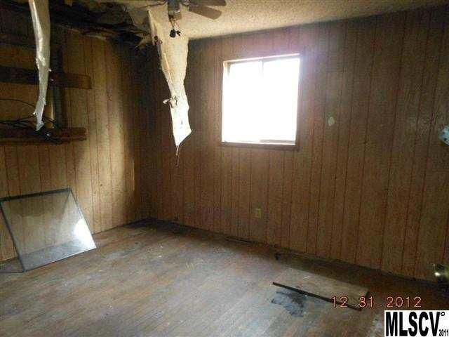 607 Thomas Dr, Newton, NC 28658