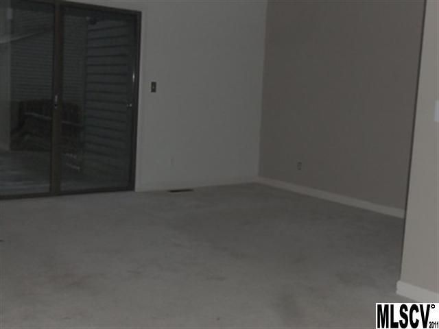 4340 N Center St #301, Hickory, NC 28601