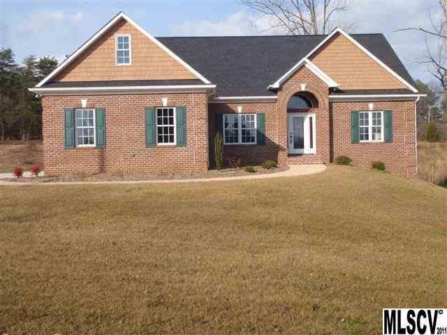 425 28th Ave NE, Hickory, NC 28601
