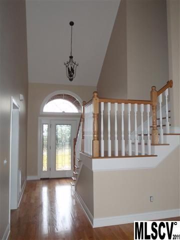 425 28th Ave NE, Hickory, NC 28601