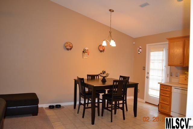 114 Fairway Dr, Conover, NC 28613
