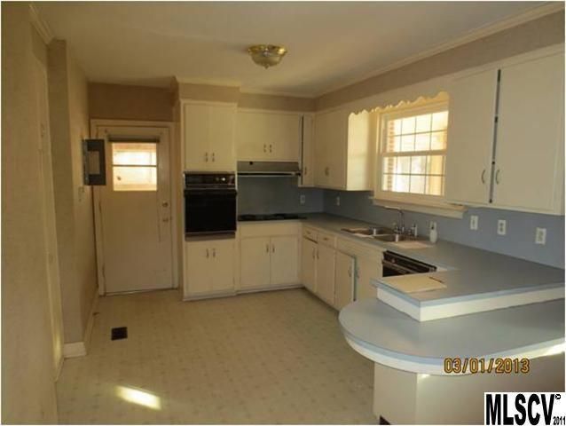 1430 8th Ave NW, Conover, NC 28613