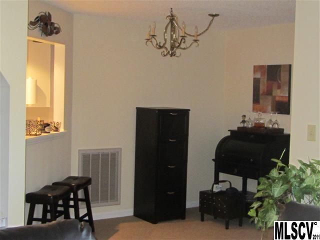 2225 6th St NW, Hickory, NC 28601