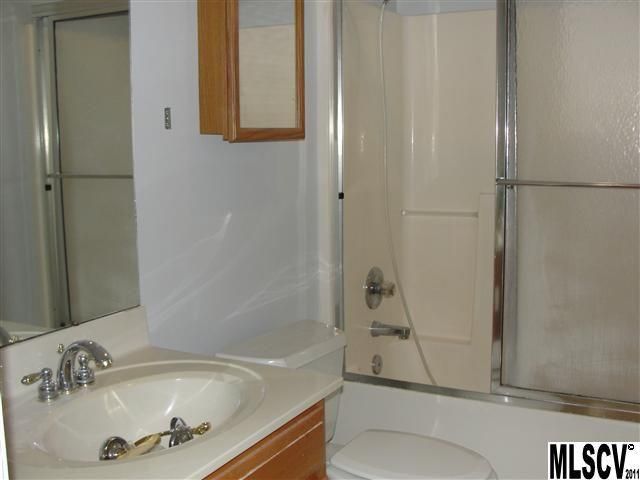 2350 5th Ave NW, Hickory, NC 28601