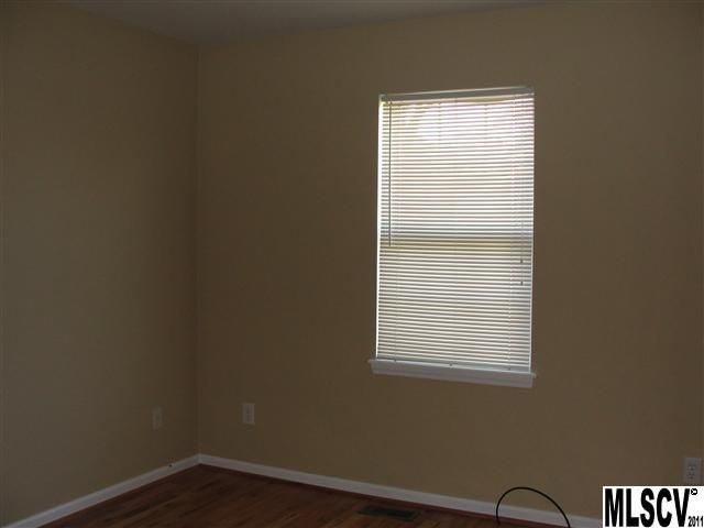 2350 5th Ave NW, Hickory, NC 28601