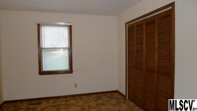 2385 Tarlton Rd, Conover, NC 28613