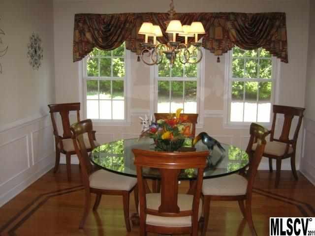 1935 46th Avenue Dr NE, Hickory, NC 28601