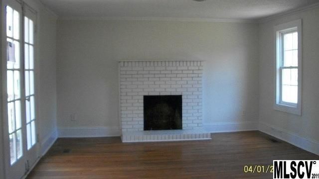 543 3rd Ave Dr SE, Hickory, NC 28602