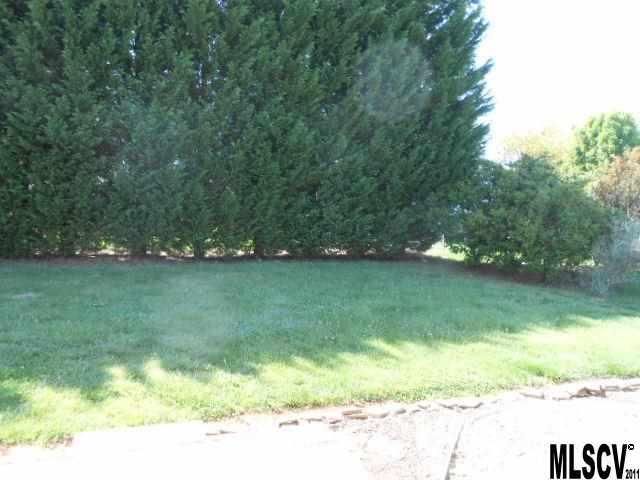 2635 2nd St NE, Hickory, NC 28601