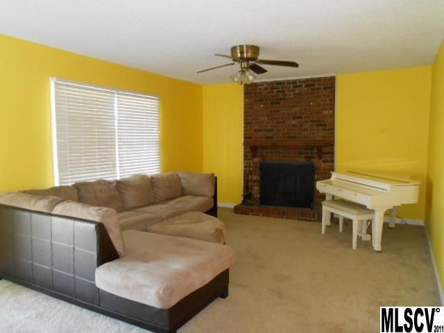 2635 2nd St NE, Hickory, NC 28601