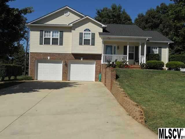 3180 St Vincent Dr, Claremont, NC 28610