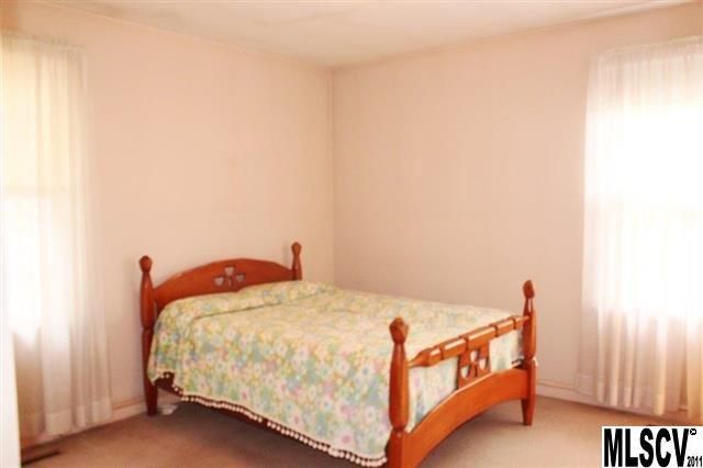 560 5th St NW, Hickory, NC 28601