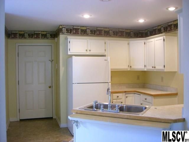 2418 23rd Ave Dr NE, Hickory, NC 28601