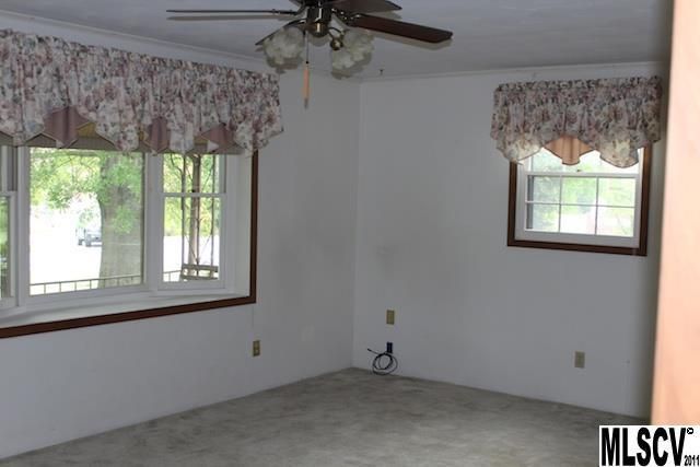 4624 Sulphur Springs Rd, Hickory, NC 28601