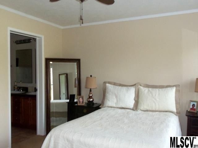 352 Adams Ln, Lincolnton, NC 28092