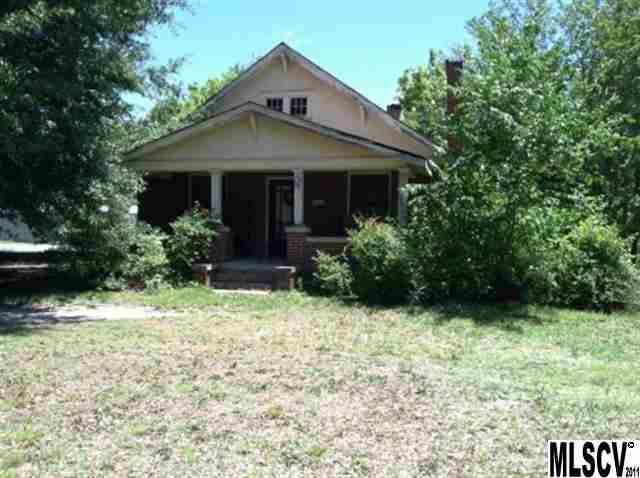 413 33rd St SW, Hickory, NC 28602