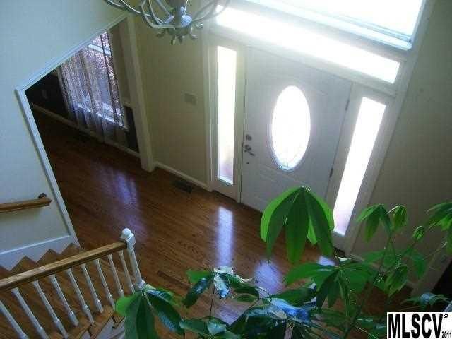 3823 1st St Ct NW, Hickory, NC 28601