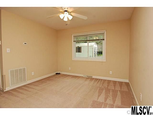 800 Stanfield Dr, Charlotte, NC 28210