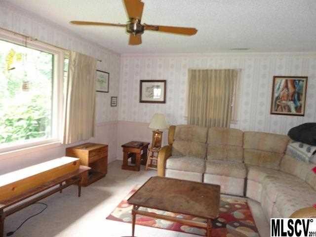2350 11th Ave NE, Hickory, NC 28601