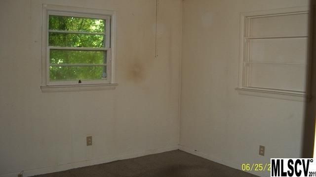 132134 27th St NW, Hickory, NC 28601