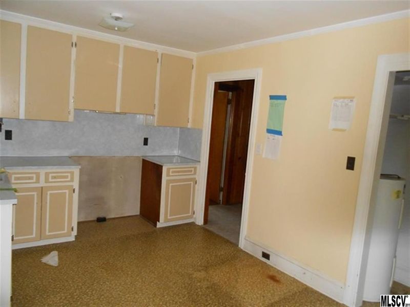 228 E End Ave, Statesville, NC 28677