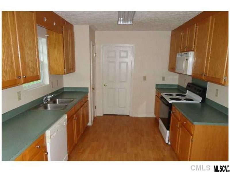 4250 S Olivers Cross Rd, Maiden, NC 28650