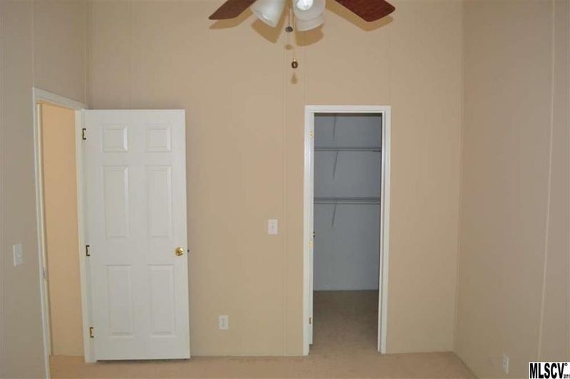 3740 Caribou Dr, Sherrills Ford, NC 28673