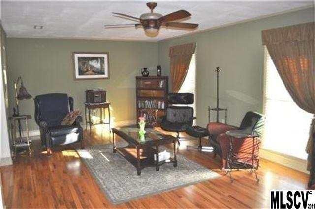 5228 Joseph Ct, Hickory, NC 28602
