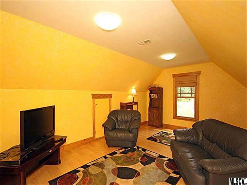 9065 Wagon Trail Rd, Lincolnton, NC 28095