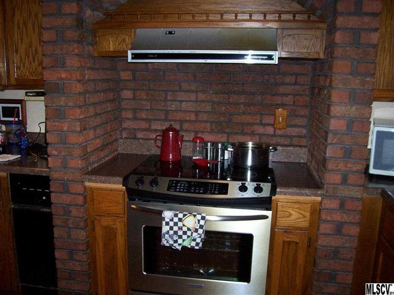 2674 Mauser Dr, Newton, NC 28658