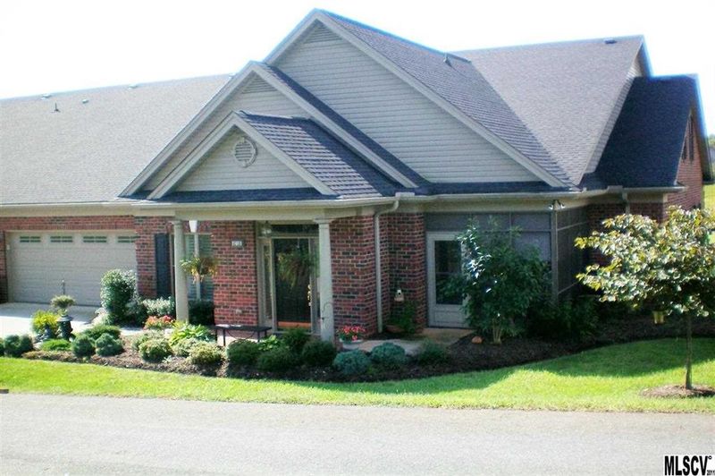 471D 26th Ave NE #471D, Hickory, NC 28601