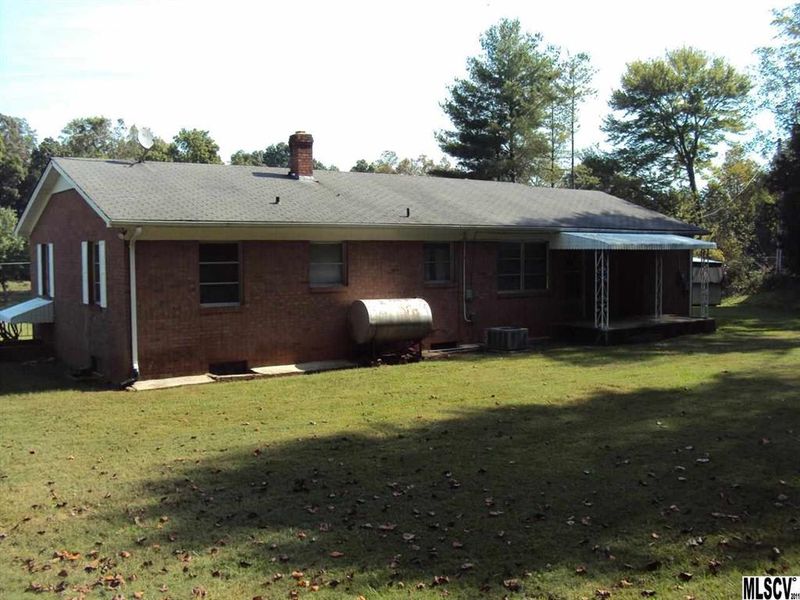 1157 Finger Bridge Rd, Hickory, NC 28602