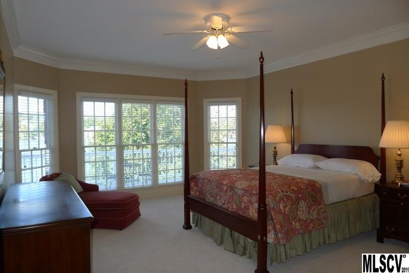 4451 3rd Street Ln NW, Hickory, NC 28601