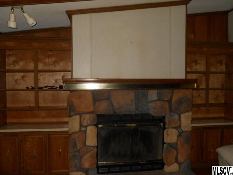2928 Jenkins Rd, Lincolnton, NC 28092