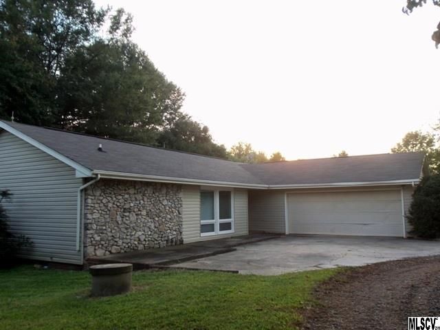 2949 Cat Square Rd, Vale, NC 28168