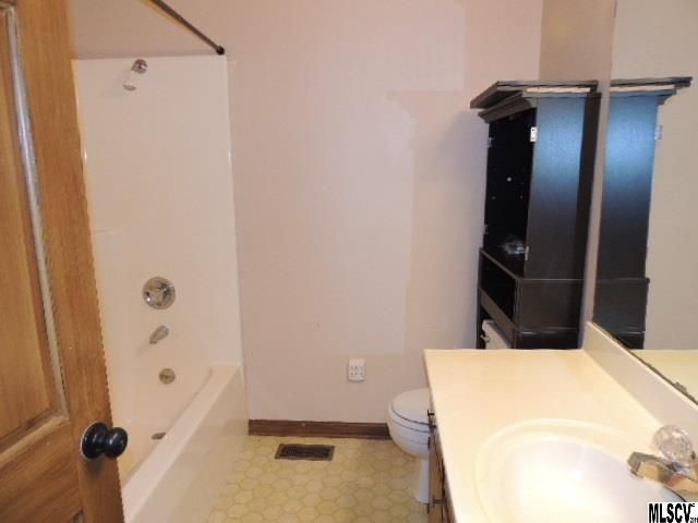 2649 Blackburn Bridge Rd, Maiden, NC 28650