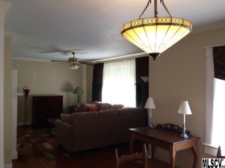 1306 12th St Dr NW, Hickory, NC 28601