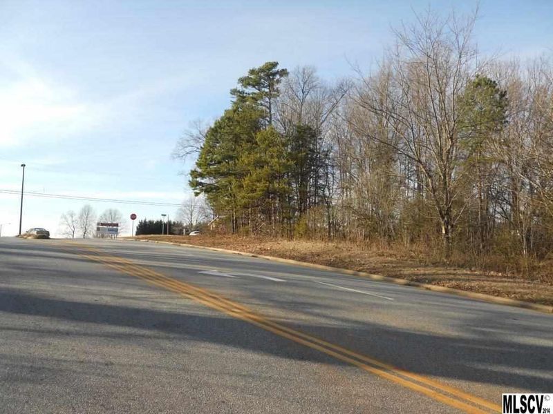 941 11th Avenue Blvd SE, Hickory, NC 28602