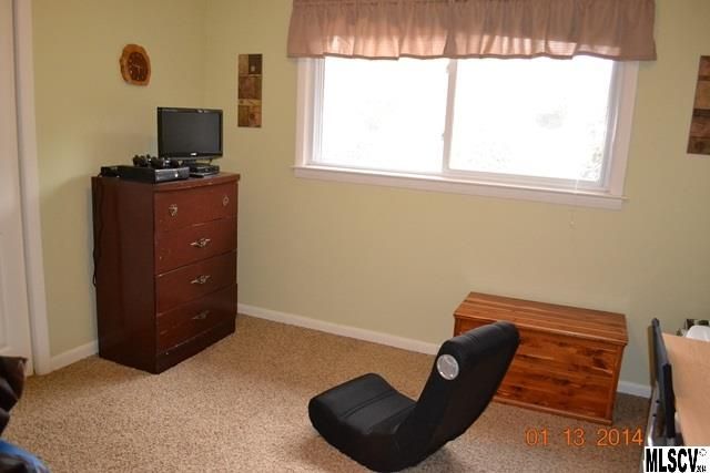 1247 Mcdowell Cir, Conover, NC 28613