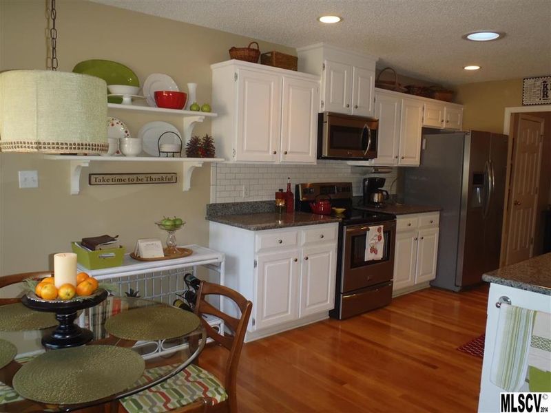 2236 Hounds Way, Hickory, NC 28601