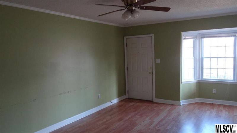 175 17th St NW #G3, Hickory, NC 28601