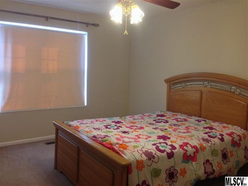 102 Brandywine Dr NE #X4, Conover, NC 28613