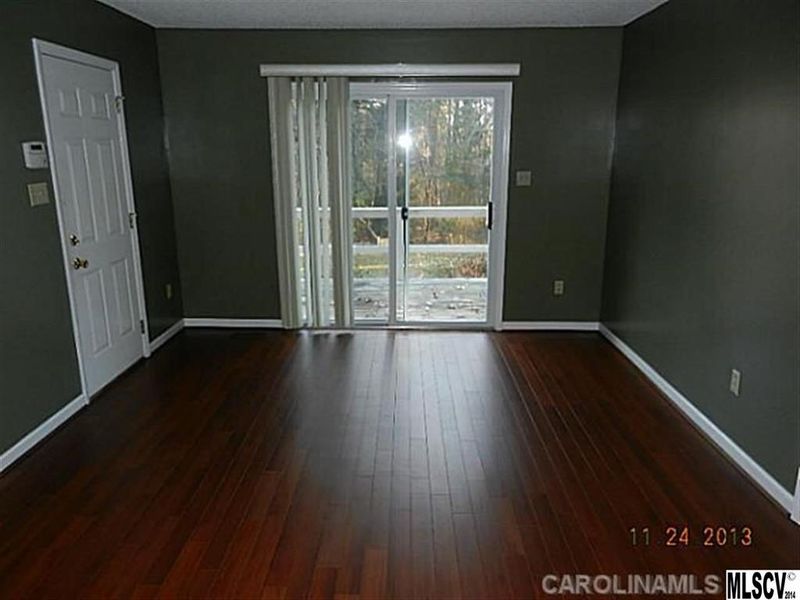 3944 Randolph Cir, Hickory, NC 28601