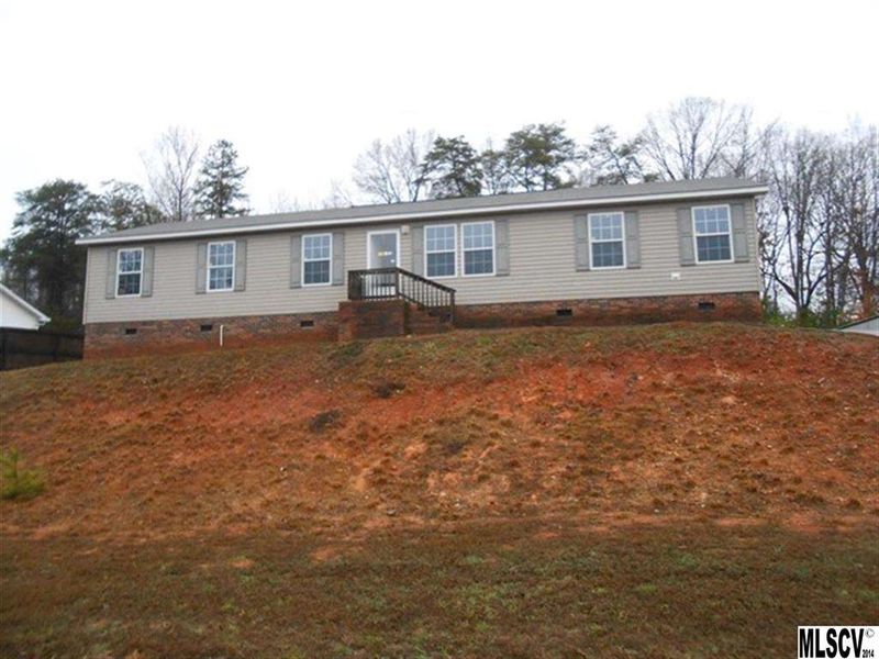 1011 Daniel Dr, Stanley, NC 28164