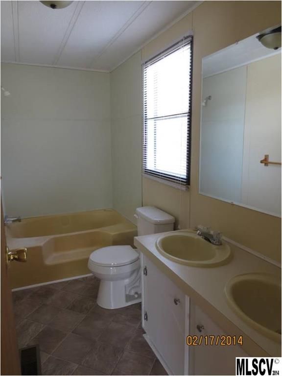 5521 September Ln, Conover, NC 28613
